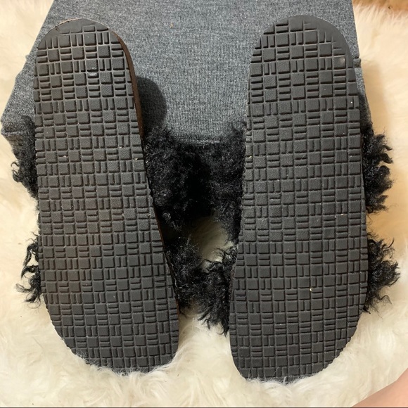 🦙🦙Universal Thread Black Ember Two Band Fax Fur🦙🦙 - Picture 4 of 5